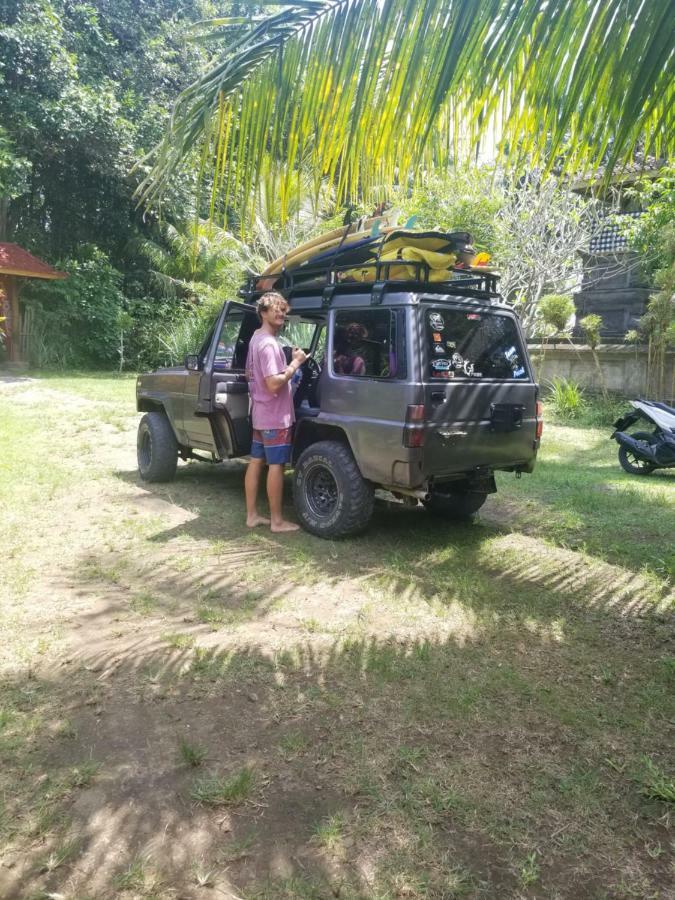 Mojosurf Camp Red Island Hotel Pasanggaran Buitenkant foto